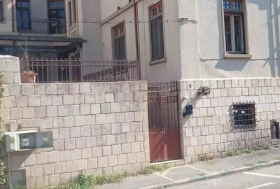 Casă cu 6 camere în Parcul Carol - 7