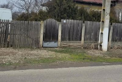 Casă cu Teren 2400 Mp în Glodeanu Sărat