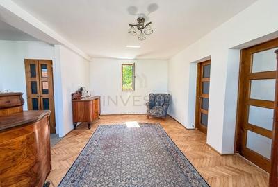 Apartament in vila, etajul 1, Zona Pasapoarte! Garaj inclus in pret!