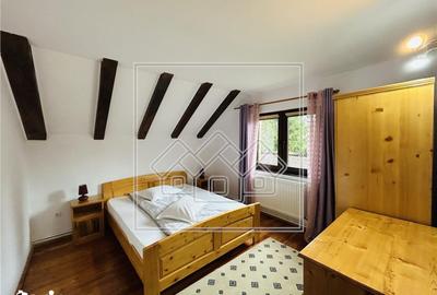 Casă cu 5 camere cu Teren 3400 Mp în Porumbacu de Jos - 10