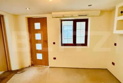 Casă cu 3 camere cu Teren 1900 Mp în Central - 7