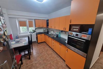 KM 4-  apartament 3 camere decomandat finisat modern - 10