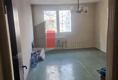 Apartament 3 camere Titan liceul Dante - 14