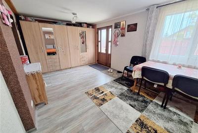 Casă individuală cu 3 camere cu Teren 263 Mp în 9 Mai - 13