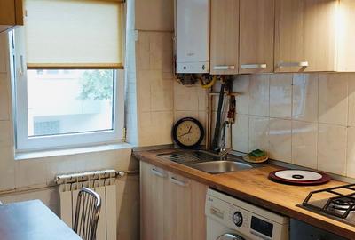 Carol, Mitropoliti, ap. 2 camere, et.1, 58mp, recent renovat, 500Euro/luna - 12