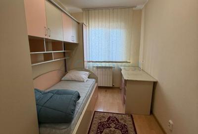 Apartament cu 3 camere decomandat în Rogerius - 5