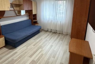 Garsonieră decomandată în Tractorul - 1