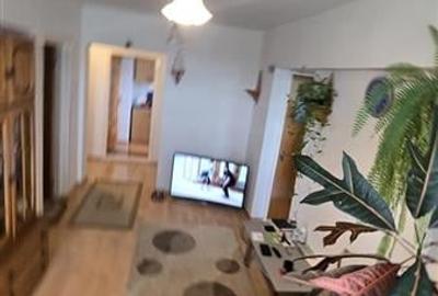 Berceni-Luica,apartament 3 camere transformat in 4 camere - 3