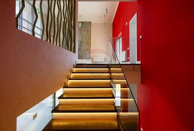 Casă individuală cu 5 camere cu Piscina în Bistrița - 8