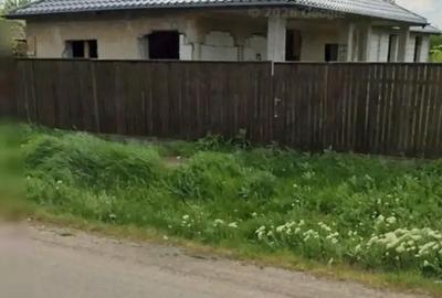 Casă cu 2 camere cu Teren 700 Mp în Botoroaga - 5