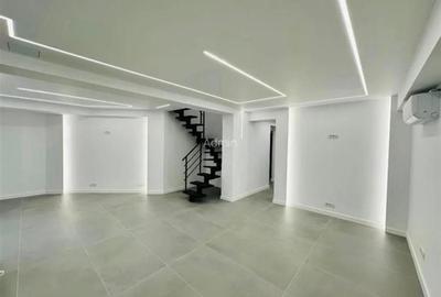 Spațiu comercial, de 120 mp, în Central - 3