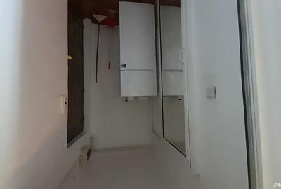Garsoniera de vanzare