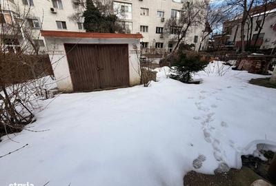 Casă cu 7 camere decomandat cu Canalizare în Băneasa - 9