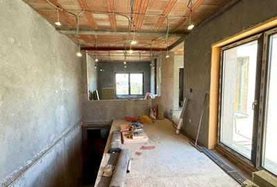 PROIECT DEOSEBIT - 3