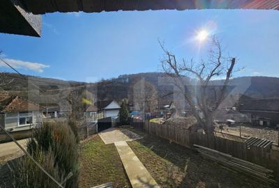 CASA SUPERBA CU 5 CAMERE, 168 MP, IN ?OIMU? LA 15 MINUTE - 14