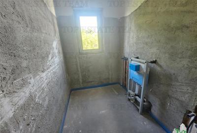 Casă cu 4 camere cu Teren 200 Mp în Păcii - 4