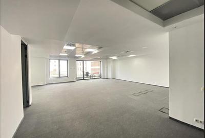 Birou, de 400 mp, în P-ța Victoriei - 6