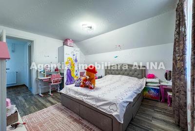 Casă cu 3 camere în Zăvoi - 3