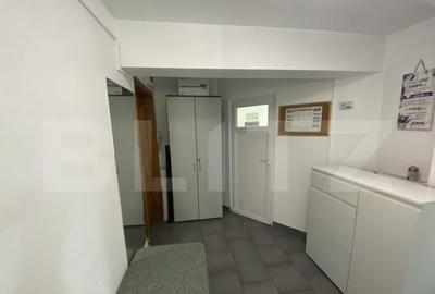 Apartament cu 3 camere semidecomandat în Central - 3