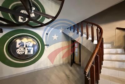 Spațiu comercial, de 377 mp, în Central - 10