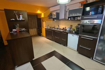 Apartament cu 3 camere decomandat în Păcurari - 4