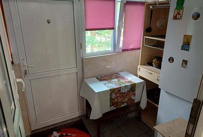 Inchiriez garsoniera in Galata 2. Pretul include toate utilitatile. - 3