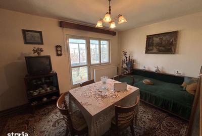 Apartament cu 3 camere decomandat în Micălaca - 2