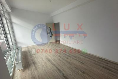 Apartament cu 3 camere decomandat în Babadag - 1