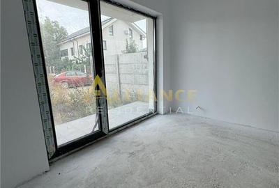 Casă cu 4 camere cu Teren 150 Mp în Central