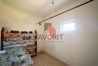 Casă individuală cu 10 camere cu Canalizare în Central - 12