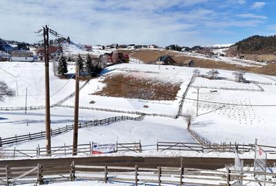 Teren Construcții intravilan de 1380 mp, în Fundata - 7