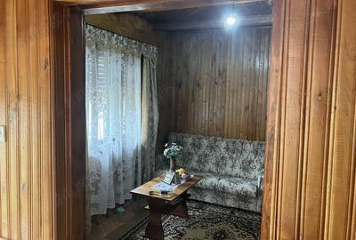 Casă cu 4 camere în Săvârșin - 4