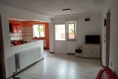 Casă cu 3 camere în Recea - 1