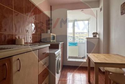 Apartament cu 2 camere semidecomandat, mobilat în P-ța Muncii - 2