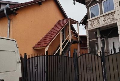 Casă individuală cu 5 camere cu Canalizare în Central - 2