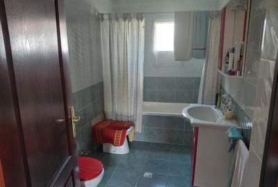 Casă cu 4 camere în Sânmartin - 8