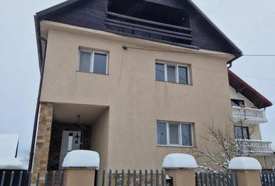 Casă cu Teren 700 Mp în Recea - 2