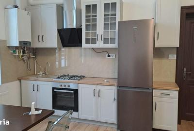 Casă cu 3 camere cu Canalizare în Central - 11