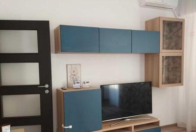 Apartament cu 2 camere decomandat, mobilat în Văcăresti