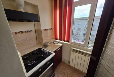 Apartament cu 3 camere, mobilat în Alexandru cel Bun - 5