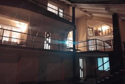 Casă cu 3 camere cu Teren 1200 Mp în Central - 2