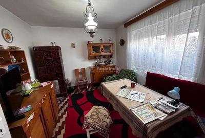 Casă cu Teren 600 Mp în Central - 2