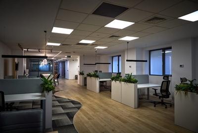 Birou, de 597 mp, în Universitate - 2