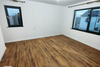 Casă cu 4 camere în Central - 3