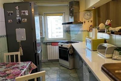 Apartament 3 camere BD. UNIRII - 3