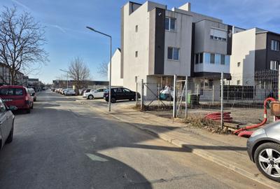 Spațiu comercial, în Central - 3