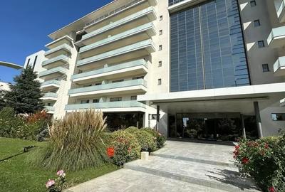 Apartament cu 4 camere decomandat, mobilat în Central