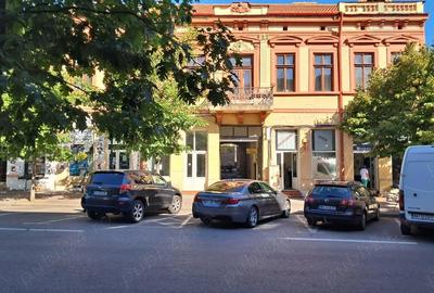 Spațiu comercial, de 60 mp, în Traian - 10