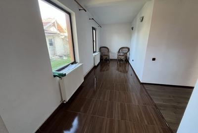Exclusivitate! Vila P+M inalta, 5 camere, Valu lui Traian! - 3