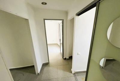 Spațiu comercial, de 110 mp, în Central - 3